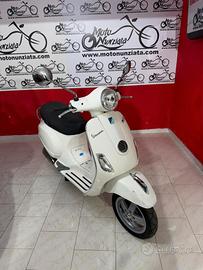Piaggio Vespa 125 LX