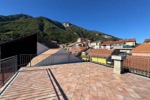 MONOLOCALE A PIMONTE