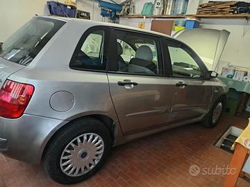 FIAT Stilo Berlina (AF Due Volumi)