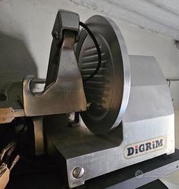 affettatrice industriale 220v