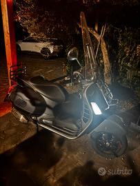 Piaggio Vespa 300 GTS super Abs