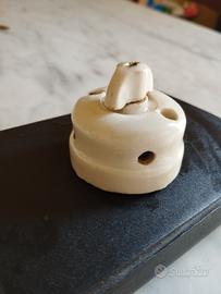 antico interruttore ceramica 