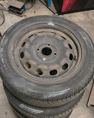 gomme estive con cerchi