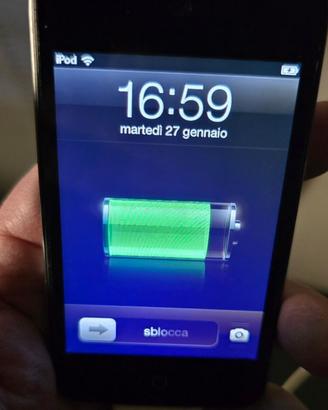 Apple Ipod Touch 4th gen 32GB / A 1367