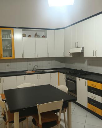 Cucina componibile in legno