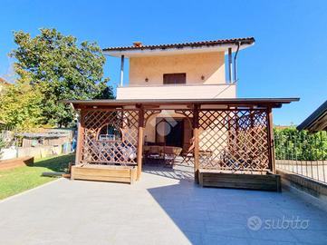 VILLA SINGOLA A SAN FRANCESCO AL CAMPO