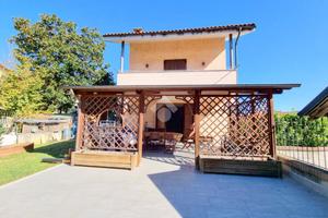 VILLA SINGOLA A SAN FRANCESCO AL CAMPO