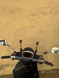 Parabrezza medio originale Vespa GTS 300
