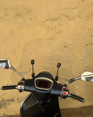 Parabrezza medio originale Vespa GTS 300