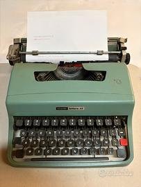 Macchina da  scrivere olivetti  funzionante
