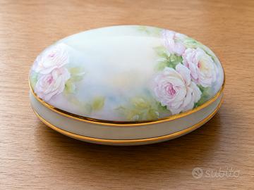 Scatolina Limoges France ovale floreale dorata