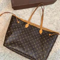 Borsa Neverfull di Louis Vuitton