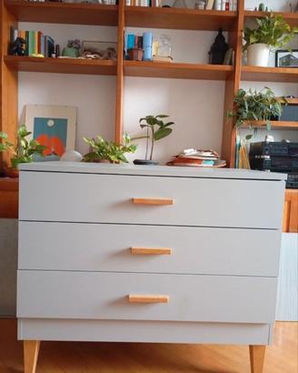 Cassettiera design vintage