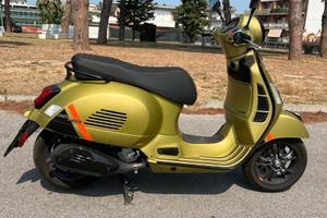 VESPA GTS 300 SUPERSPORT