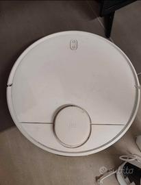 Robot aspira e lava pavimenti