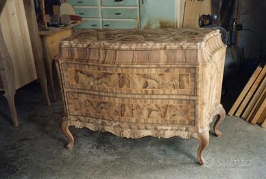 Comò veneziano stile antico