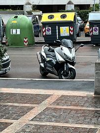 Yamaha Tmax 530 2016 7000euro trattabili