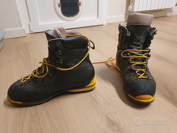 Scarponi alpinismo 42