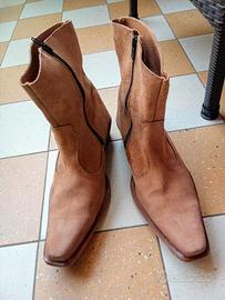 STIVALETTI COWBOY IN PELLE SCAMOSCIATA