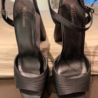 Sandali neri con plateau