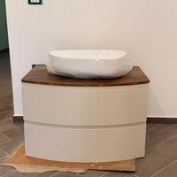 Mobile da Bagno con pianale in legno e lavabo