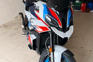 BMW M1000XR 2025