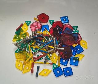 Geomag. Set di costruzioni magnetiche composto da 