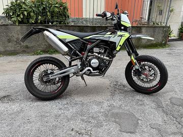 Fantic 125 Performance 4T (CARBURATORE)