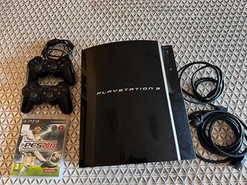 Playstation 3 + 2 Controller + PES 2013