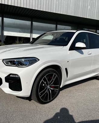 BMW X5 xdrive40d mhev 48V Msport auto