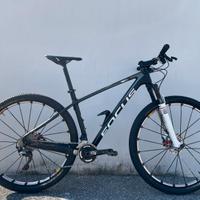 mtb in carbonio FOCUS RAVEN 29R 29