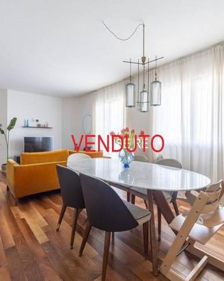 Appartamento di 100 m² con 3 locali e box auto a M
