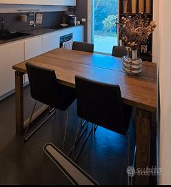 Tavolo da pranzo da 6 posti e 4 sedie