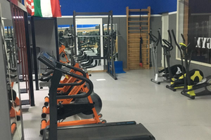 Palestra completa di attrezzi e sala corsi