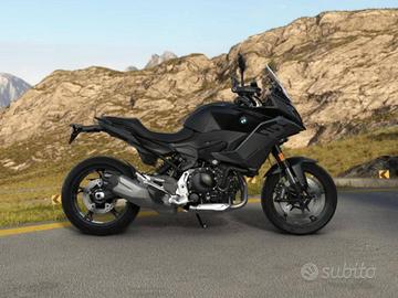 BMW F 900 XR Triple Black