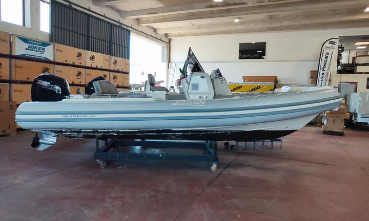 VEROAFFARJoker Boat 650 Plus Pronto a Terra 26 ORE