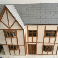 Casa per piccole bambole