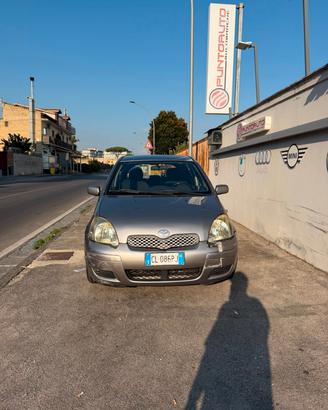 Toyota Yaris I 2003 5p 1.4 d-4d