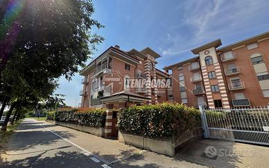 APPARTAMENTO AL PIANO TERRA CON SPAZIO ESTERNO E C