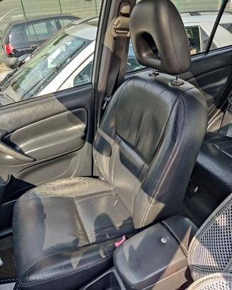 Sedile anteriore dx TOYOTA RAV 4 del 2004