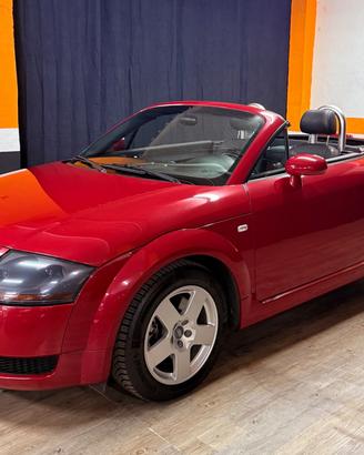 STUPENDA AUDI TT ROADSTER COME DA VETRINA