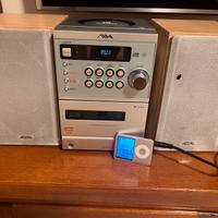 Micro Hi-Fi Aiwa XR-EM200 + Apple IPod Nano 3 gen.