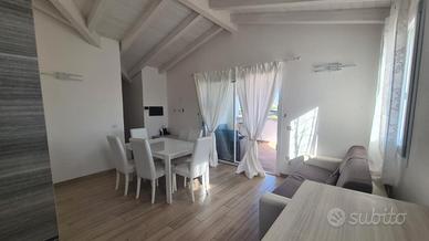 Stpendo attico vista mare al centro