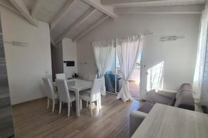 Stpendo attico vista mare al centro