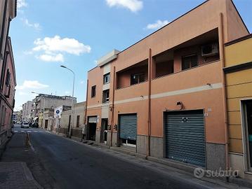 Cagliari-Pirri Via S.M.Chiara 110 mq con 2vetrine
