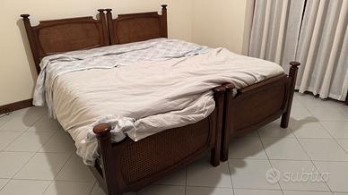 Letto matrimoniale in legno stile classico rete