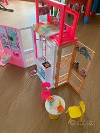 Casa di Barbie portatile