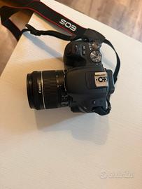 Canon EOS 200 D + 18-55 mm lens like new kit