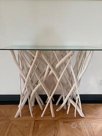Tavolino di vetro e legno
