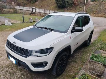 Jeep Compass trailhawk